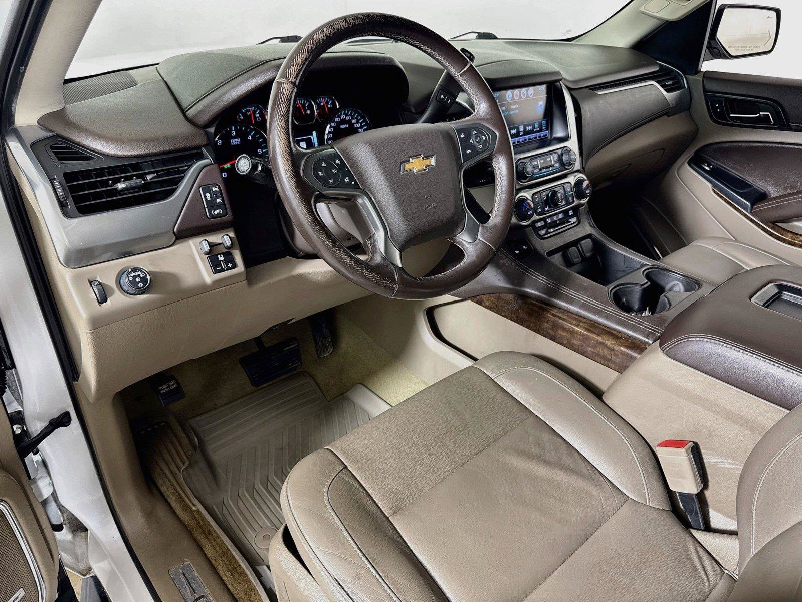 Used 2018 Chevrolet Suburban LT w/ Texas Edition Package RWD image 7