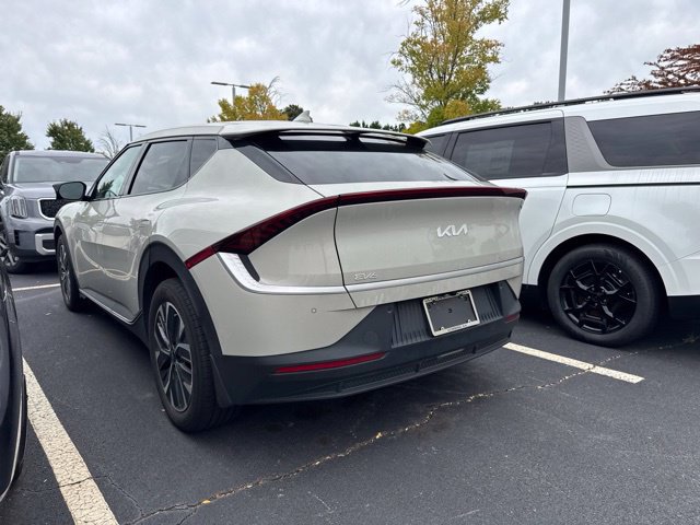Certified 2024 Kia EV6 Light RWD image 2
