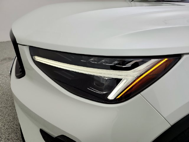 New 2026 Volvo XC40 B5 Plus w/ Protection Package Premier AWD/4WD image 31