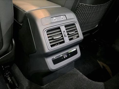 Used 2025 Audi Q5 Premium w/ Convenience Package AWD/4WD image 19