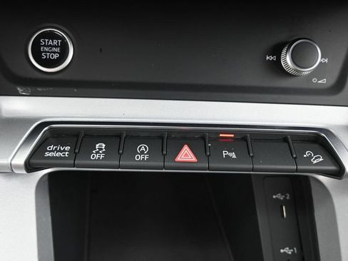 Used 2023 Audi Q3 2.0T Premium AWD/4WD image 33