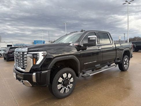 Used 2024 GMC Sierra 2500 Denali w/ Denali Reserve Package image 8
