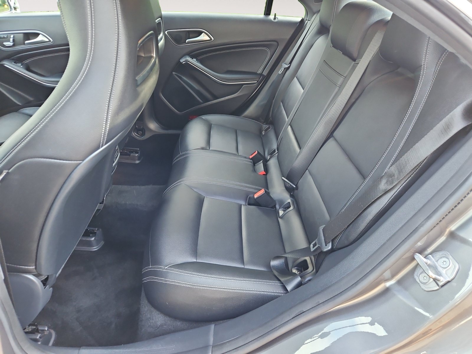 Used 2019 Mercedes-Benz CLA 250 4MATIC image 13