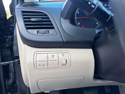 Used 2017 Hyundai Accent Value Edition image 18