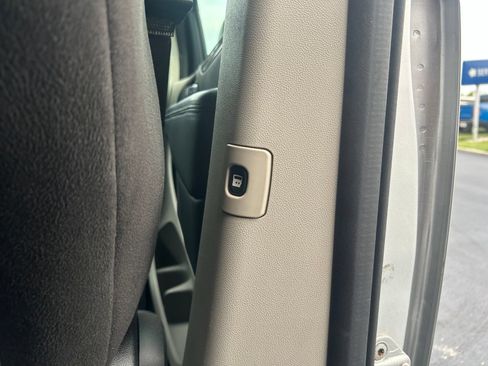 Used 2012 Dodge Grand Caravan SXT FWD image 20