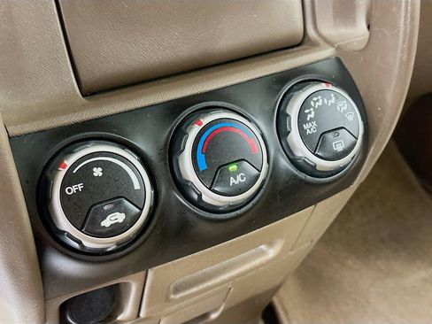 Used 2004 Honda CR-V LX image 15