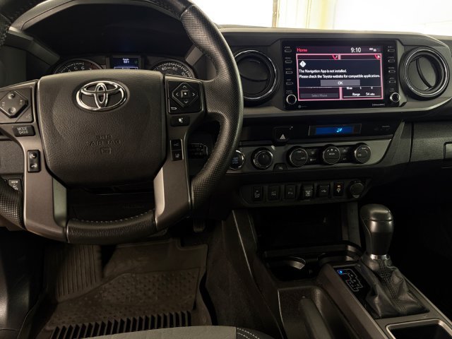 Used 2021 Toyota Tacoma TRD Off-Road w/ Technology Package AWD/4WD image 12