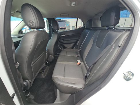 Used 2024 Buick Encore GX Preferred FWD image 4