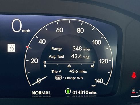 Certified 2025 Honda Civic Sport Touring image 30