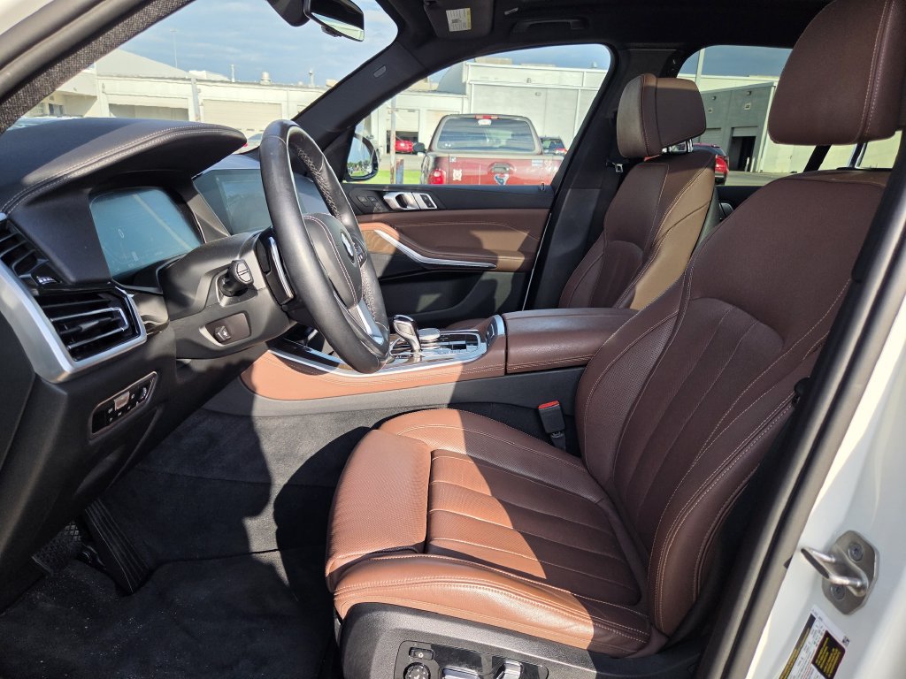 Used 2022 BMW X5 sDrive40i w/ Luxury Seating Package RWD image 26