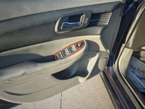Used 2013 Chevrolet Malibu LT image 14
