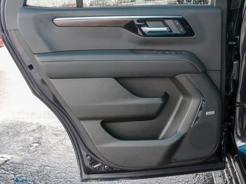 New 2026 Chevrolet Tahoe Premier image 13