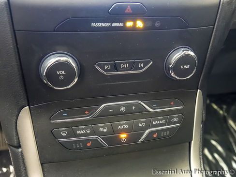 Used 2019 Ford Edge SEL w/ Equipment Group 201A image 21