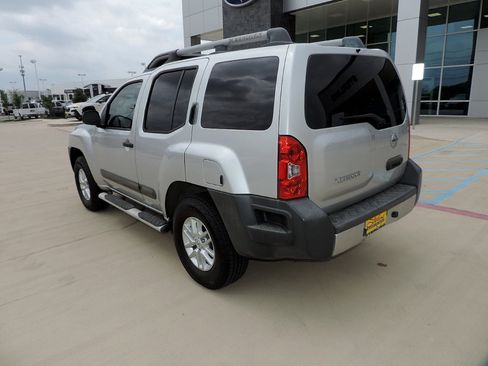Used 2015 Nissan Xterra S w/ Value Package RWD image 7