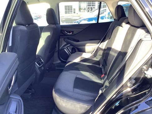 Used 2025 Subaru Outback Premium image 9