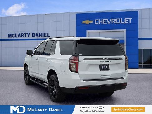 Used 2022 Chevrolet Tahoe Z71 w/ Z71 Off-Road Package AWD/4WD image 4