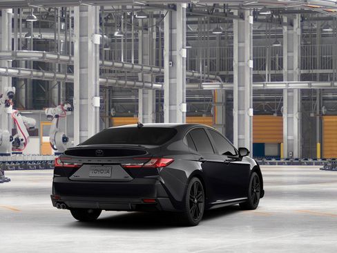 New 2026 Toyota Camry Hybrid FWD image 9