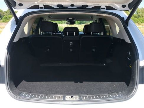 Used 2025 Genesis GV80 2.5T Standard AWD/4WD image 12