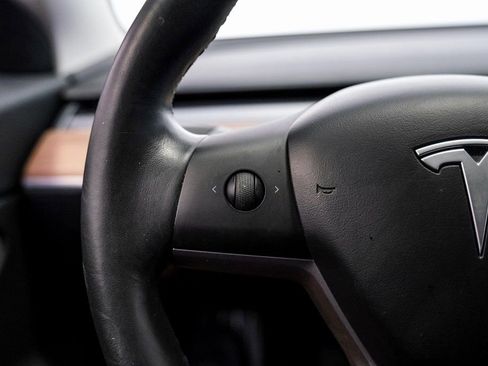 Used 2018 Tesla Model 3 Long Range image 18