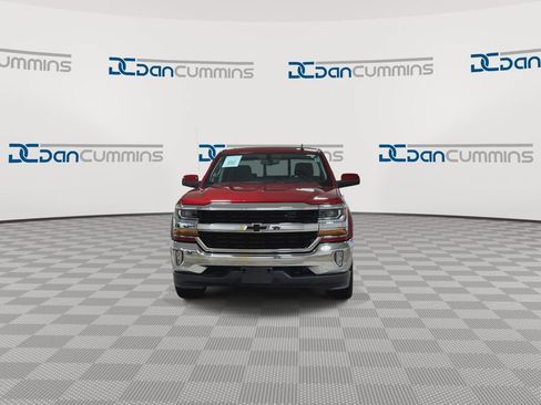 Used 2018 Chevrolet Silverado 1500 LT w/ All Star Edition AWD/4WD image 3