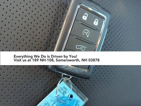 New 2025 Jeep Grand Cherokee Summit image 28