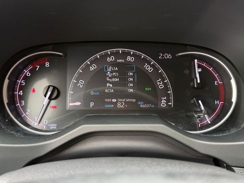Used 2019 Toyota RAV4 Limited w/ Cold Weather Package AWD/4WD image 26
