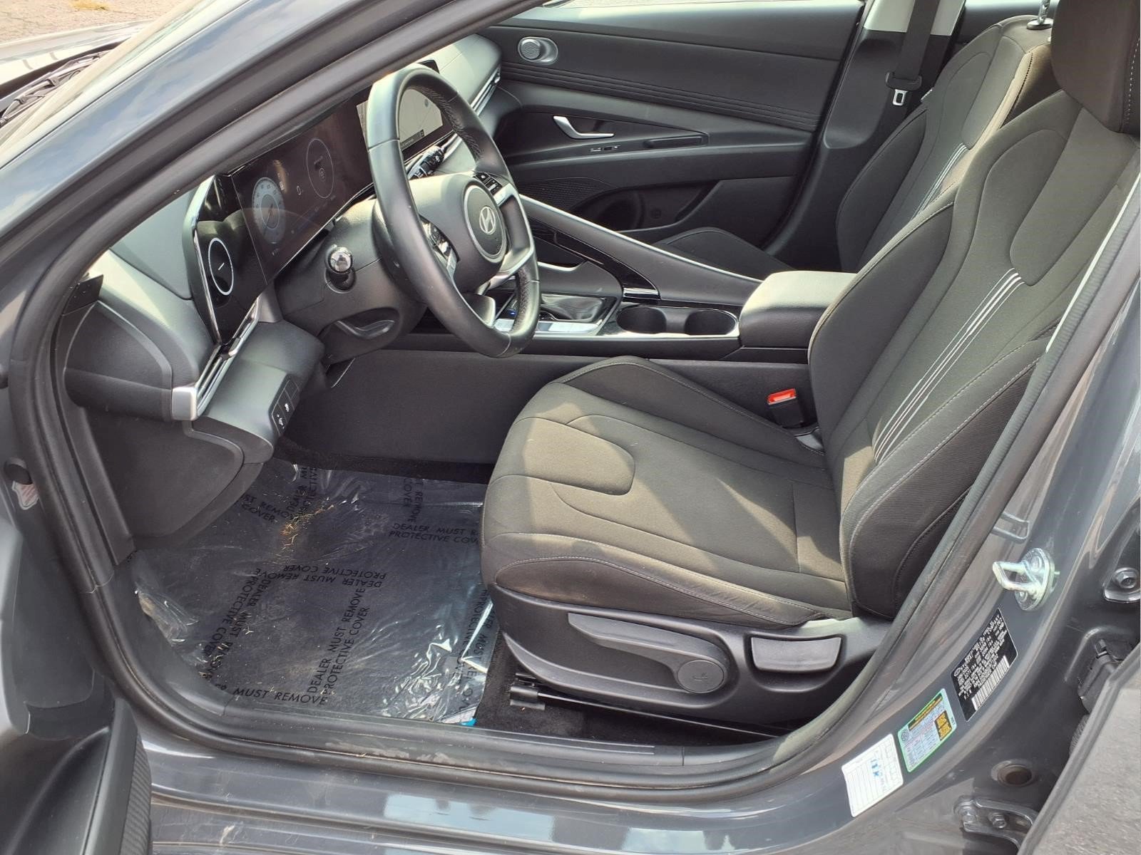 Used 2025 Hyundai Elantra SEL FWD image 23