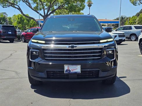 New 2026 Chevrolet Traverse LT w/ Enhanced Driving Package FWD image 2