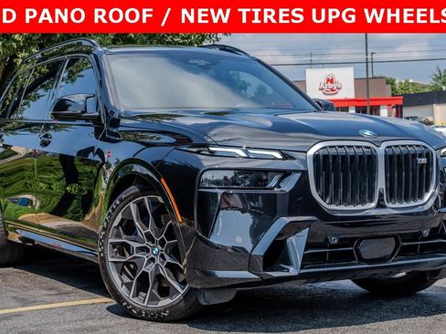 Used 2025 BMW X7 M60i image 3