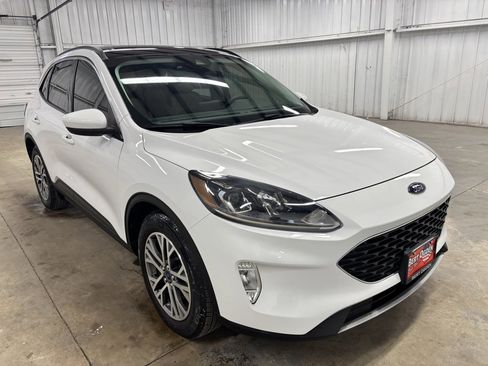 Used 2022 Ford Escape SEL w/ Technology Package image 1