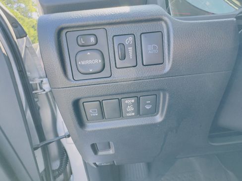 Used 2022 Toyota 4Runner SR5 Premium image 16