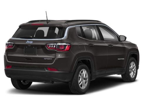 Certified 2021 Jeep Compass Latitude w/ Convenience Group AWD/4WD image 3