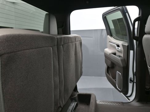 Used 2023 GMC Sierra 1500 SLT image 11