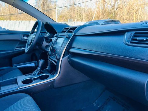 Used 2016 Toyota Camry LE image 13