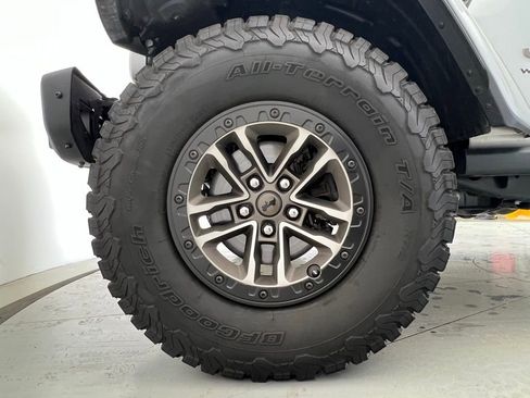 Used 2024 Jeep Wrangler Unlimited Rubicon 392 image 24