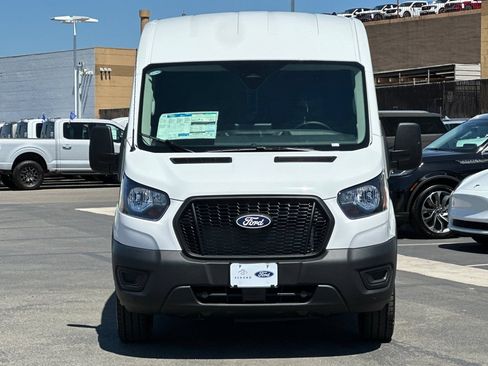 New 2026 Ford Transit 250 148 Medium Roof w/ Load Area Protection Package RWD image 8