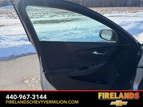 Used 2017 Chevrolet Malibu LS image 9