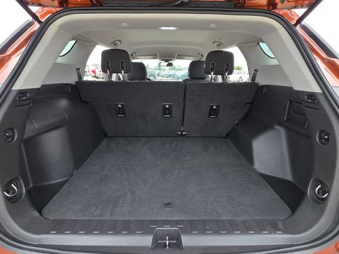 Used 2019 GMC Terrain SLE FWD image 16