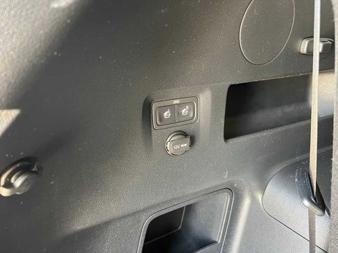 Used 2022 Kia Telluride S image 24