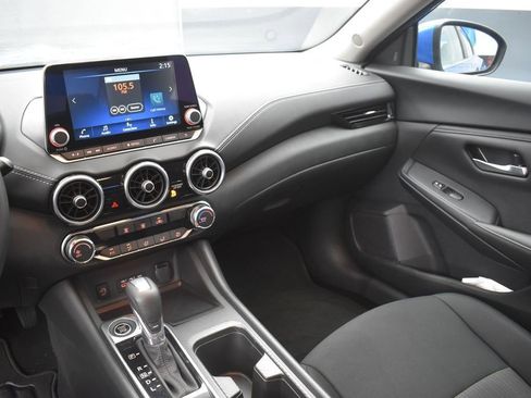 Used 2025 Nissan Sentra SV w/ Trunk Package image 32