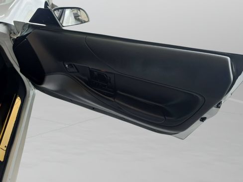 Used 1994 Chevrolet Corvette Convertible RWD image 17