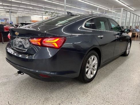 Used 2019 Chevrolet Malibu LT FWD image 5