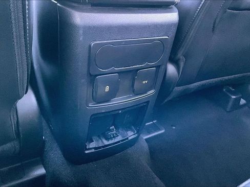 Used 2024 Ford Explorer XLT w/ Equipment Group 202A image 33