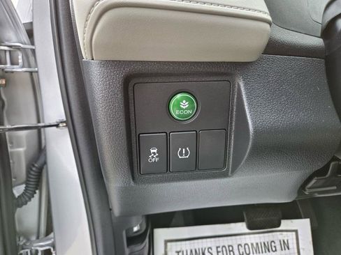 Used 2020 Honda HR-V LX image 24