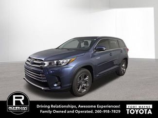 Used 2018 Toyota Highlander Limited Platinum AWD/4WD video 1