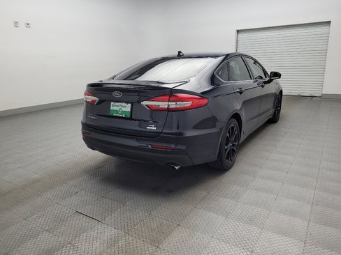 Used 2020 Ford Fusion SE w/ Equipment Group 151A image 9