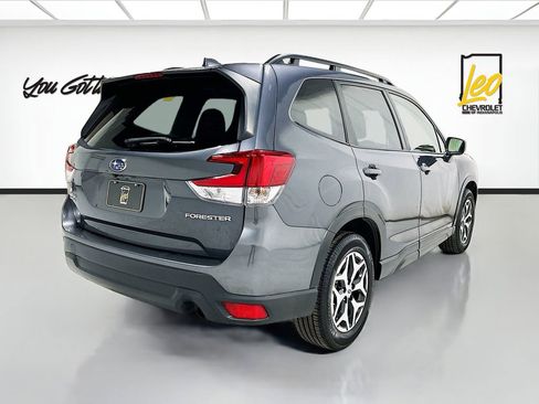 Used 2023 Subaru Forester Premium AWD/4WD image 6