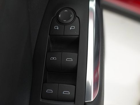 Used 2024 Chevrolet Traverse LT w/ Midnight/Sport Edition image 15