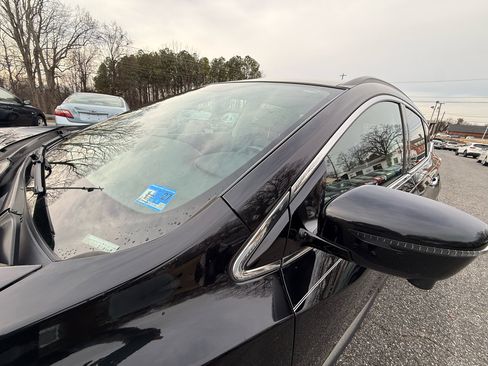 Used 2017 Nissan Murano Platinum w/ Platinum Technology Package image 12