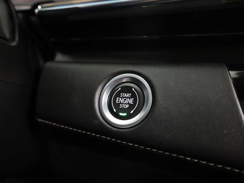 Used 2023 Cadillac Escalade Premium Luxury image 35